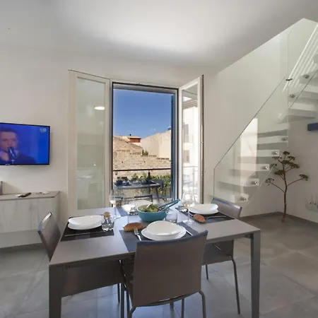 Itaca E Medea - Con Idromassaggio In Terrazza 산비토로카포