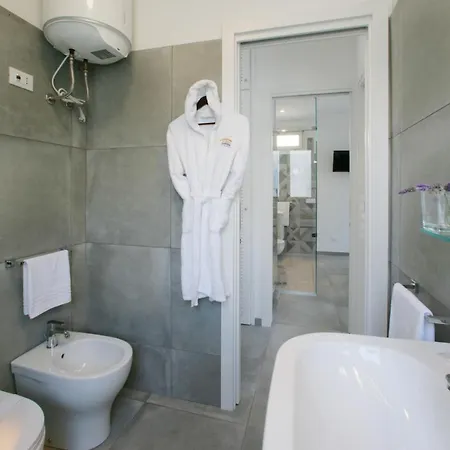 Itaca E Medea - Con Idromassaggio In Terrazza *