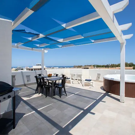 Itaca E Medea - Con Idromassaggio In Terrazza 아파트